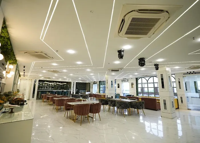 The Lilli Villas Hotel